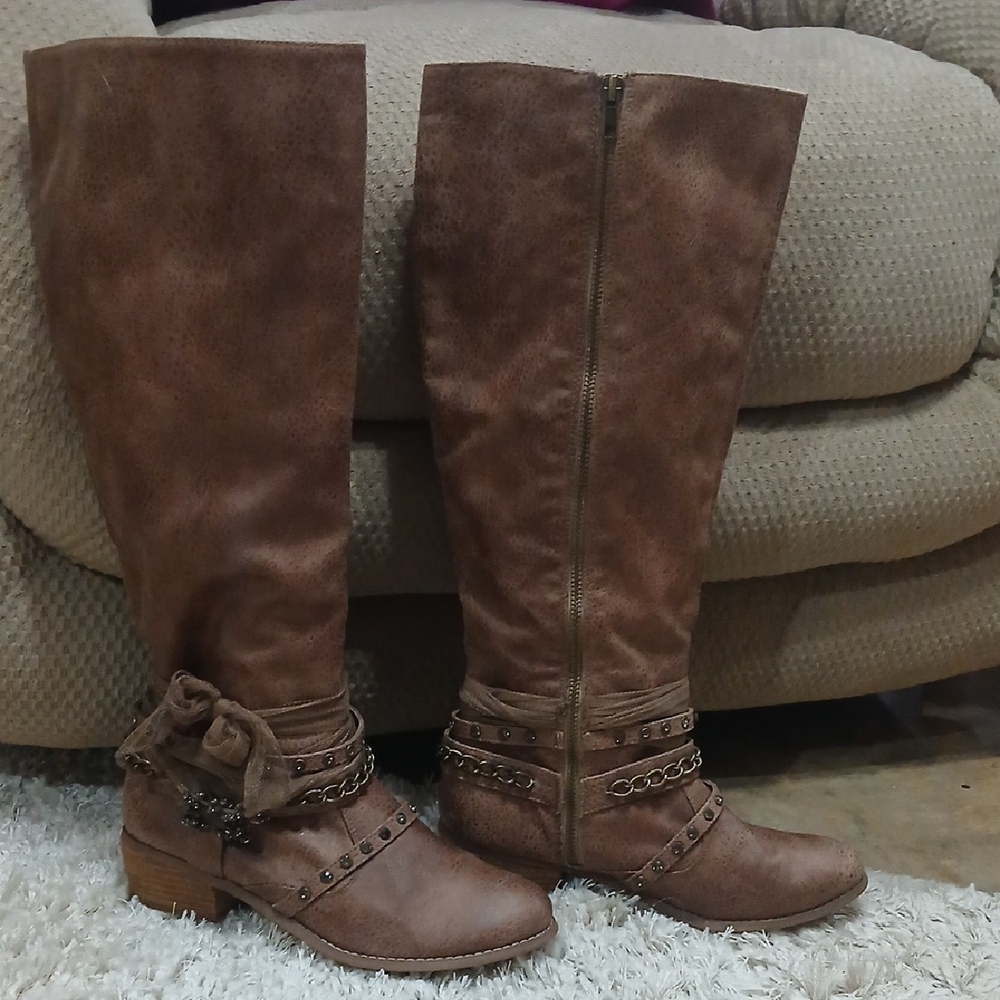 Not Rated Brown Boots